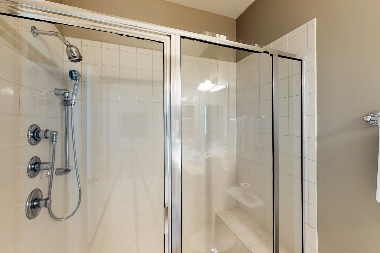 Wharf Apartment Orange Beach Bagian luar foto